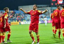 En Israël, un joueur de foot met 4 petits ponts de suite en 6 secondes !