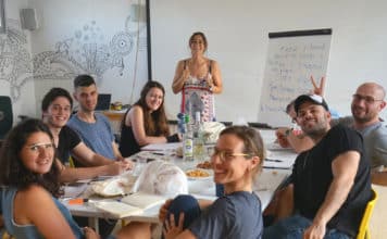 5 bonnes raisons d’améliorer son hébreu avec Fluent, pour enfin casser la barrière de la langue